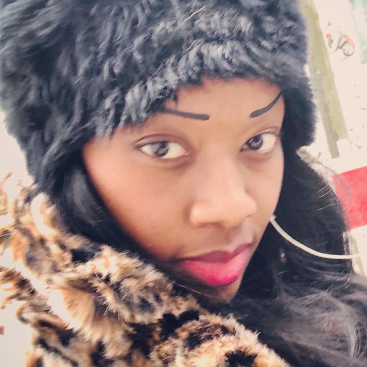 Yolaine Wallace