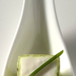 Frischkäse in Basilikumfolie