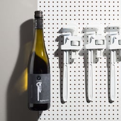 Grape Garage 32a – Wein Packaging Design & Branding von Yummy Stories