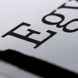 Egytienne F – Schriftmuster