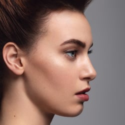 Hairretouching und Skin Retouching Beautyretusche von Maxi de Witt
