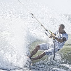 Sportwerbung  Sportfotografie Kite Kitesurfing Kite Surfen