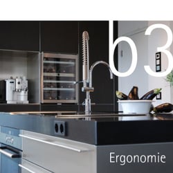 Visualisierung der klassischen bulthaup Themen Reduktion, Ästhetik und Ergonomie am Beispiel für Kunden realisierter Küchen