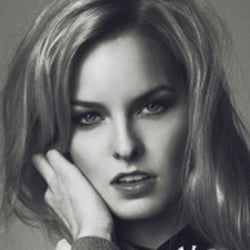 Make Up &  Hair:  Anna Tsoulcha Fotograf: Krystina Woldanowski