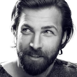 Grooming: Anna Tsoulcha, Fotograf: Krystina Woldanowski