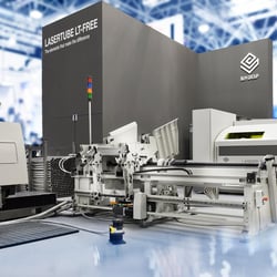 Industriefotografie  – Rohrkruemmeranlage −1