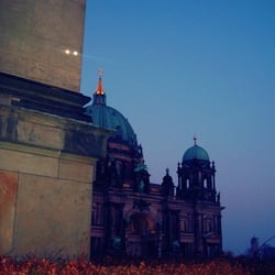um die Ecke…da steht der Dom