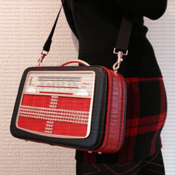 Radiohandtasche Akkord U61 schwarz-rot, Rock ’n Roll