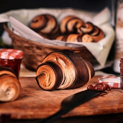 Little chocolate croissants