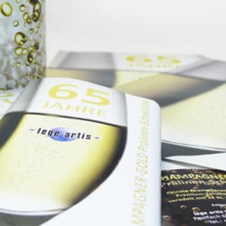 give-away- und flyer-design zum firmenjubiläum der lege artis pharma gmbh