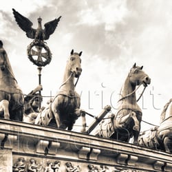 Brandenburger Tor Berlin Germany 1 klein