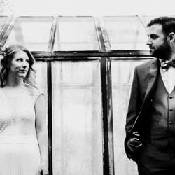 Freie Trauung in einem Garten Hochzeitsfotograf Frankfurt Matthieu Lenz93