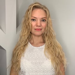 F660311D-2E57−4FE5−836E-2E5AABA9900F