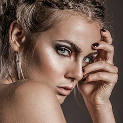 By Redtro Fotografie , Model Sarah Lou Weber