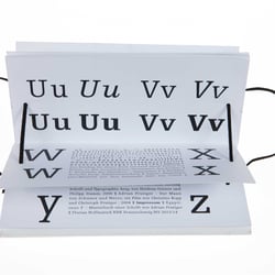 Egytienne F – Schriftmuster