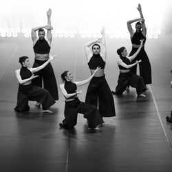 Tänzerinnen und Tänzer des Balletts Halle