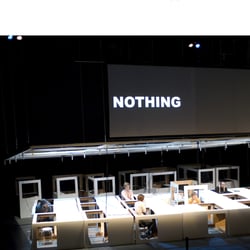 theaterstückvorstellung von volker best: „nothing company“