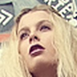 Anika5
