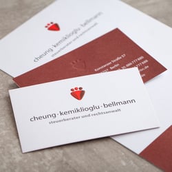 Corporate Design mit mehrsprachiger Ausstattung für Kanzlei mit drei Partner aus drei Nationen (China, Türkei, Deutschland)
