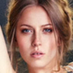Photo&retouch: Sergej Medov I Modelagentur: modeldistrict I Make-Up: www.monika-michalik.com