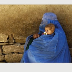 Burka mit Kind