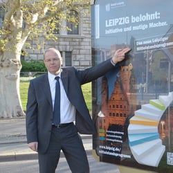 Leipzigs Wirtschaftbürgermeister Uwe Albrecht eröffnet Plakatkampagne für das Leipziger Mittelstandsprogramm