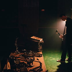 IQ 69 – Backstage