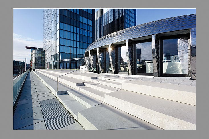 TERASSE HYATT REGENCY, REFERENZMOTIV