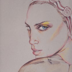 Lady shoulder