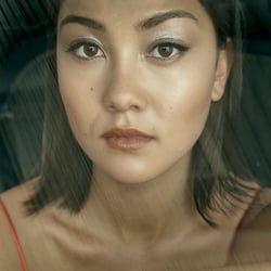 Muriel Dang in einem Jaguar E-Type