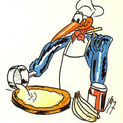Masktottchen Pinguin beim Crêpe-Backen