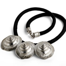 Kette by CAROLINE