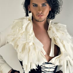 Soprano Alex Luna, Haare/ Makeup/ Styling