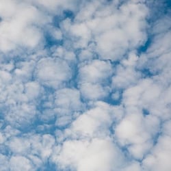 ☁