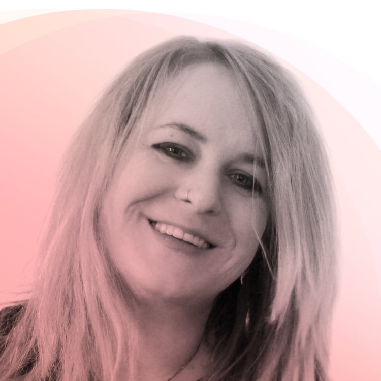 Romy- Leslie Swiderski