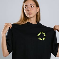 Logo auf Tshirt