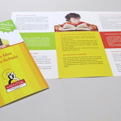 Layout eines Folders für das Mentorprojekt