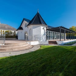 Terrasse und Pool