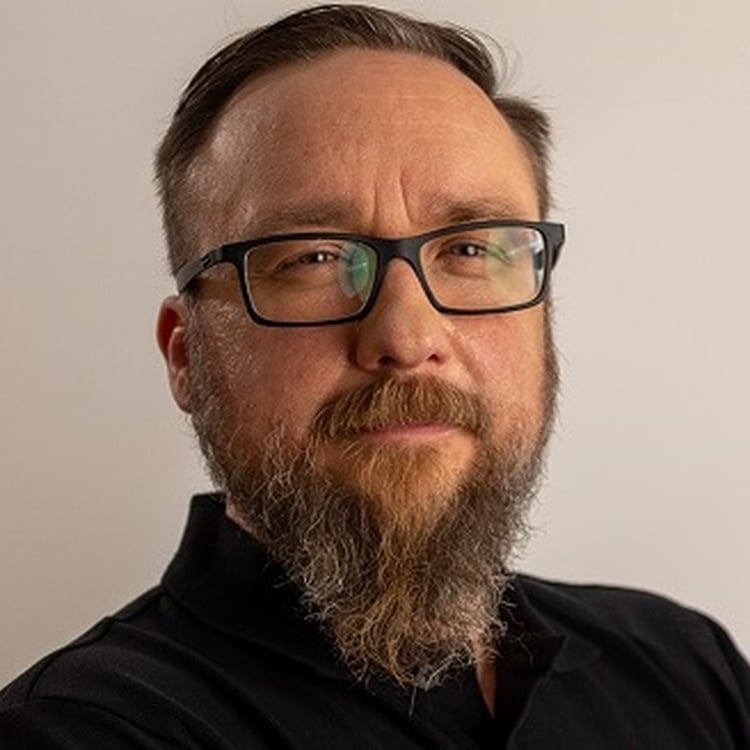 David Tomanek