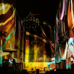Projection Painting – Lichtkunst- und Musikinstallation