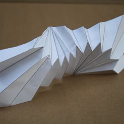 Cardboard: Bewegliche Struktur