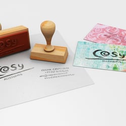 Cosy Accessoires / Stempel und Visitenkarten