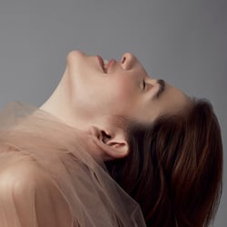 Photographer: Bea von Winterfeldt-Heuser http://visual-evo.com // MUA: Lisa Ciccopiedi https://lisaciccopiedi.de // Model: Nais