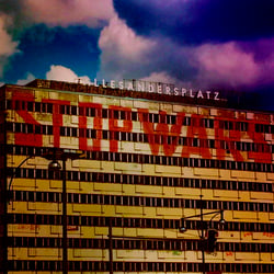 STOP WARS – Fotografie, digital nachbearbeitet