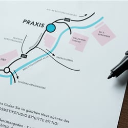 Grafische Gestaltung eines Flyers mit Anfahrtsskizze