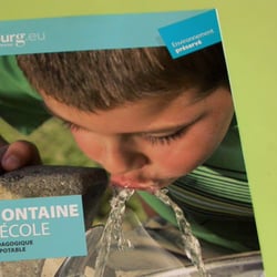 Une fontaine à l’école