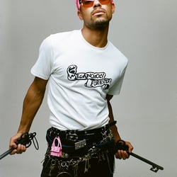 chris-jegl-in-private-studio-13