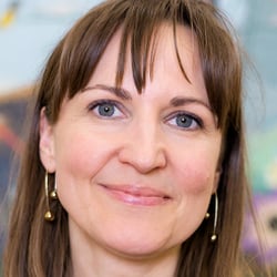 Dr. Miriam Zwast für Museumsmagazin Köln