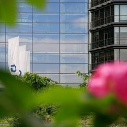 Businessfoto Halbjahresfinanzbericht