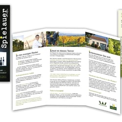 Wickelfalzfolder Weingut Spielauer (im Auftrag von Edition Stoareich)